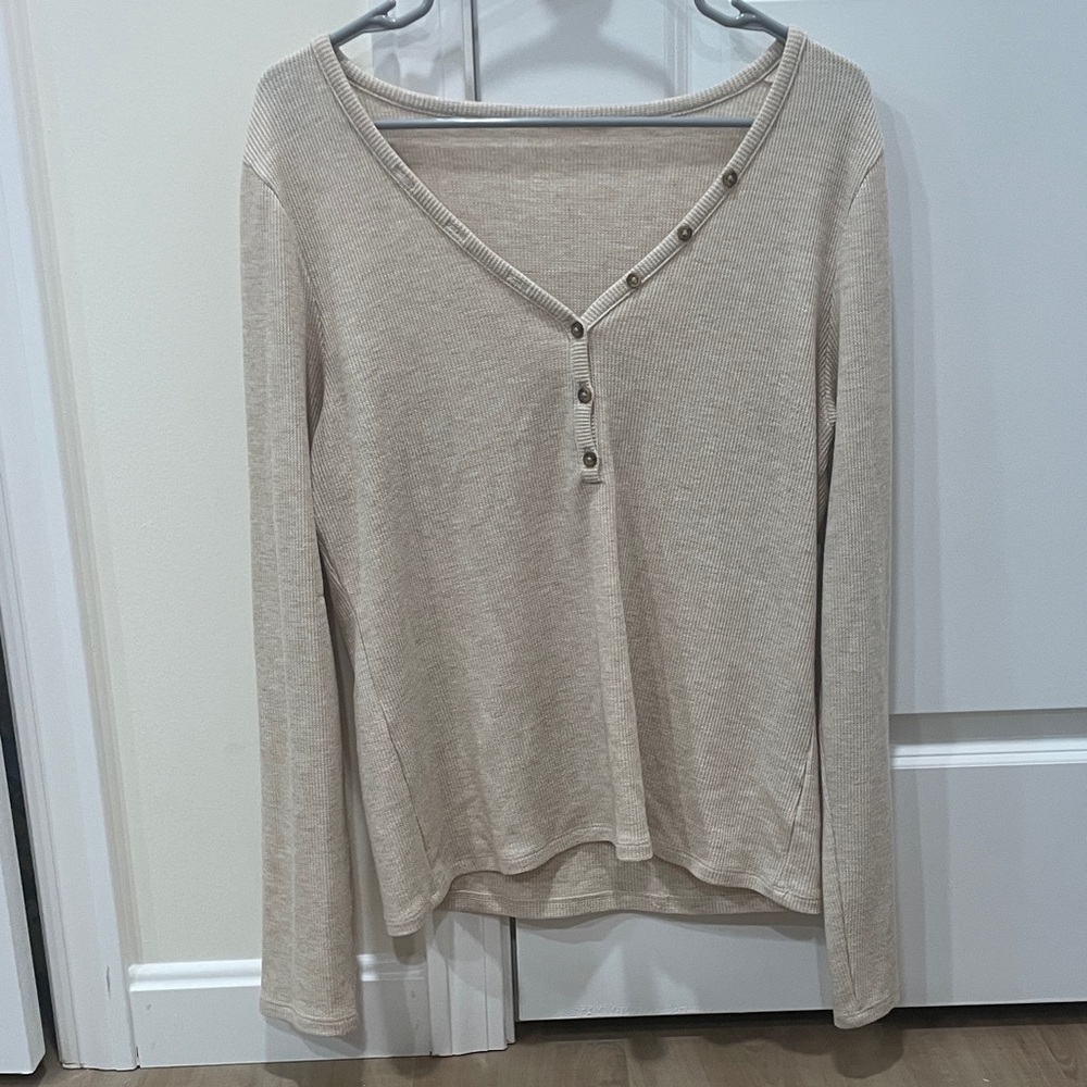 Beige/Cream Long Sleeve Women's American Eagle Top